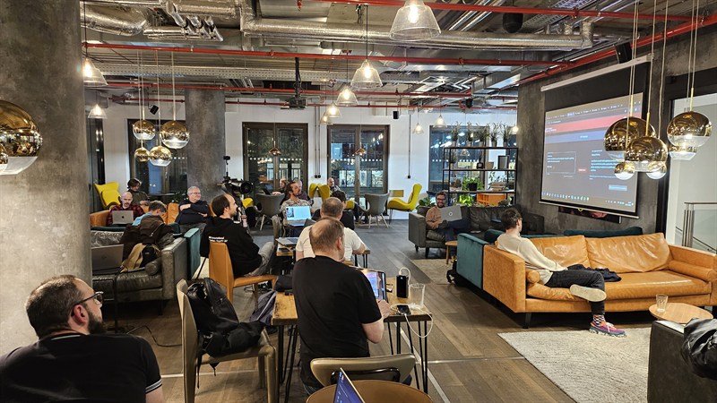 Foto z ContextLoop 4